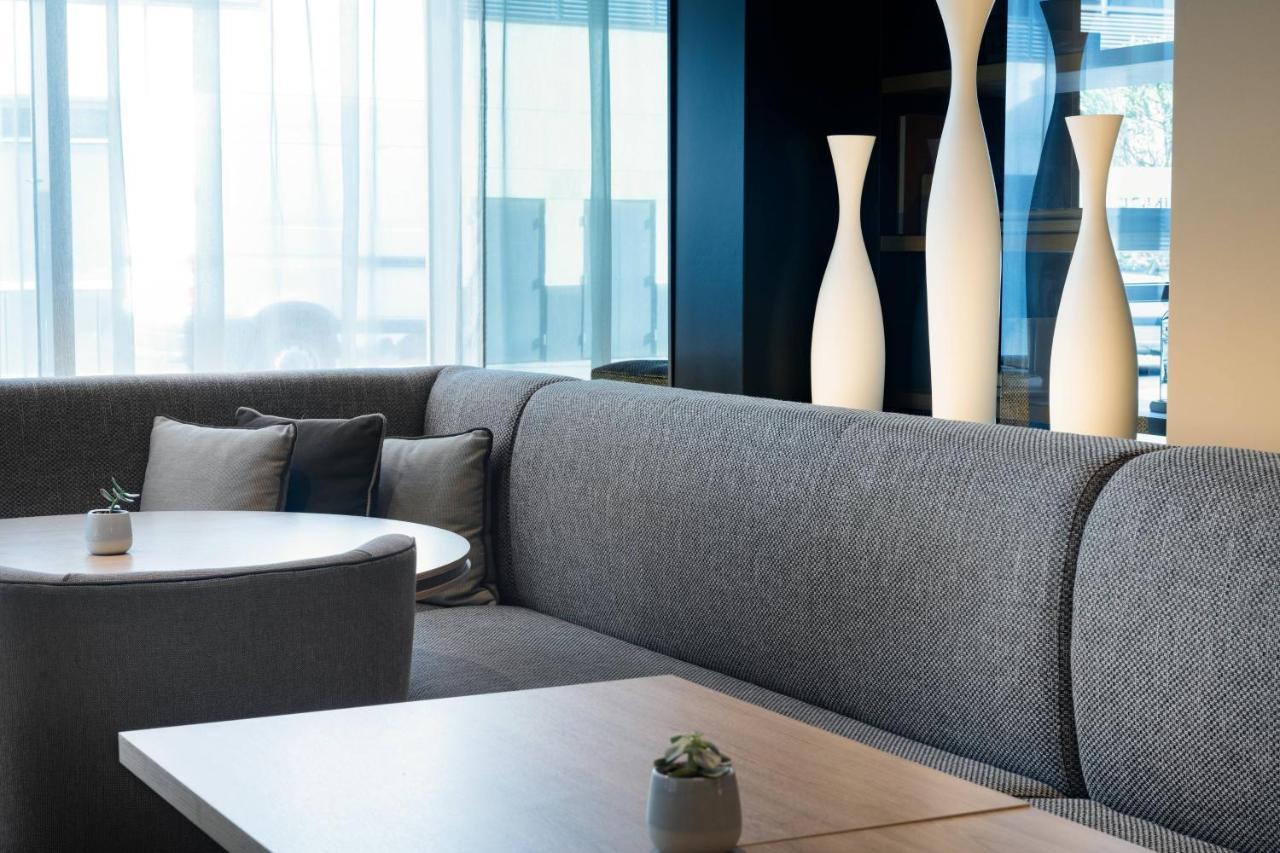 Ac Hotel Madrid Feria By Marriott Exterior photo