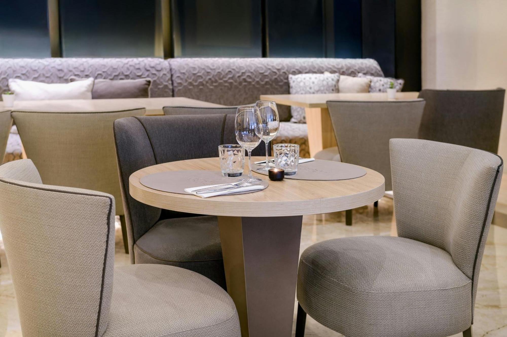 Ac Hotel Madrid Feria By Marriott Exterior photo