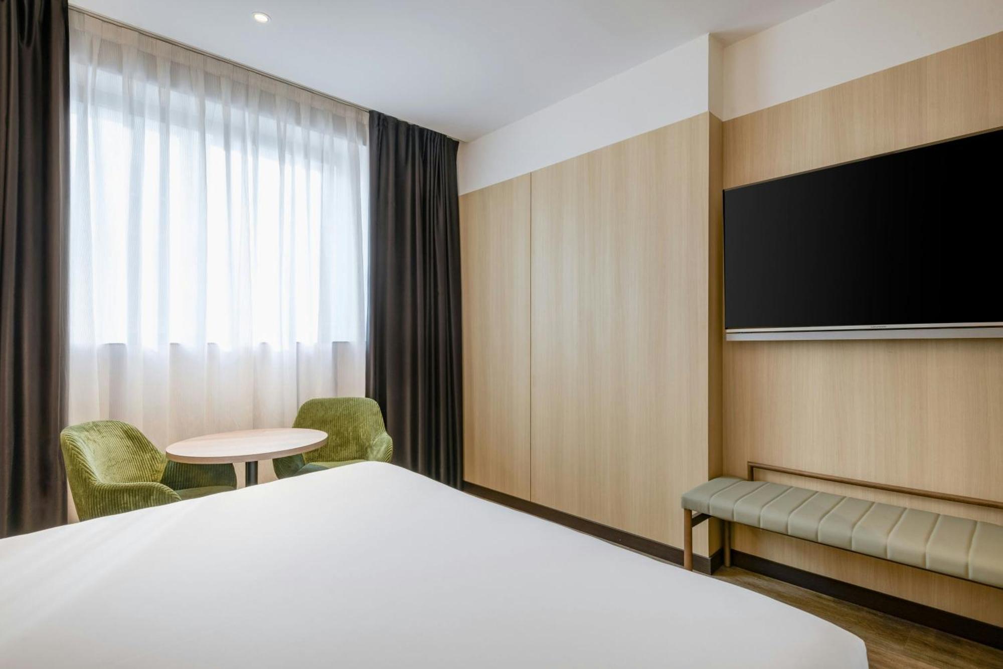 Ac Hotel Madrid Feria By Marriott Exterior photo